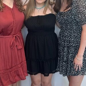 Red Ruffled Mini Dress with Puff Sleeves for Cocktail Events